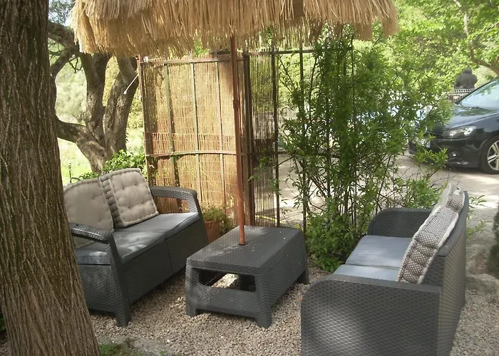 Demeure Traditionnelle En Pierre Avec Piscine Sartène