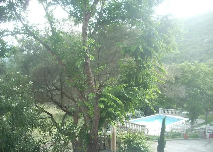 Demeure Traditionnelle En Pierre Avec Piscine * Sartène
