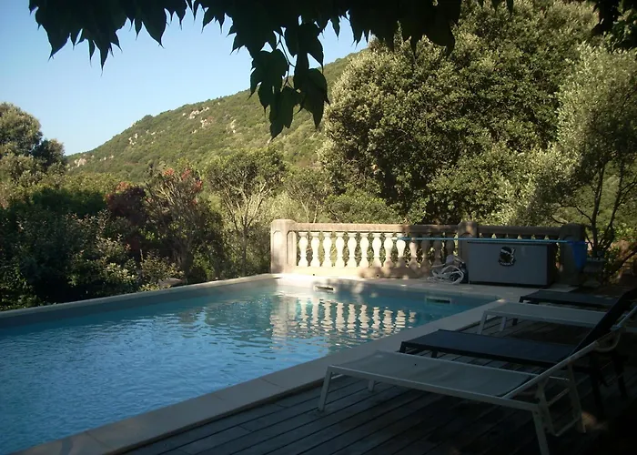 Casa vacanze Demeure Traditionnelle En Pierre Avec Piscine Sartène